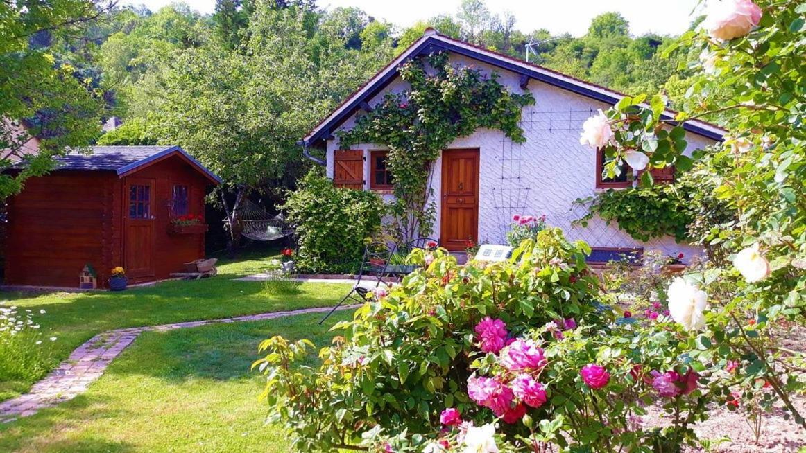 Aux Marguerites Villa Sainte-Genevieve-les-Gasny Exterior photo